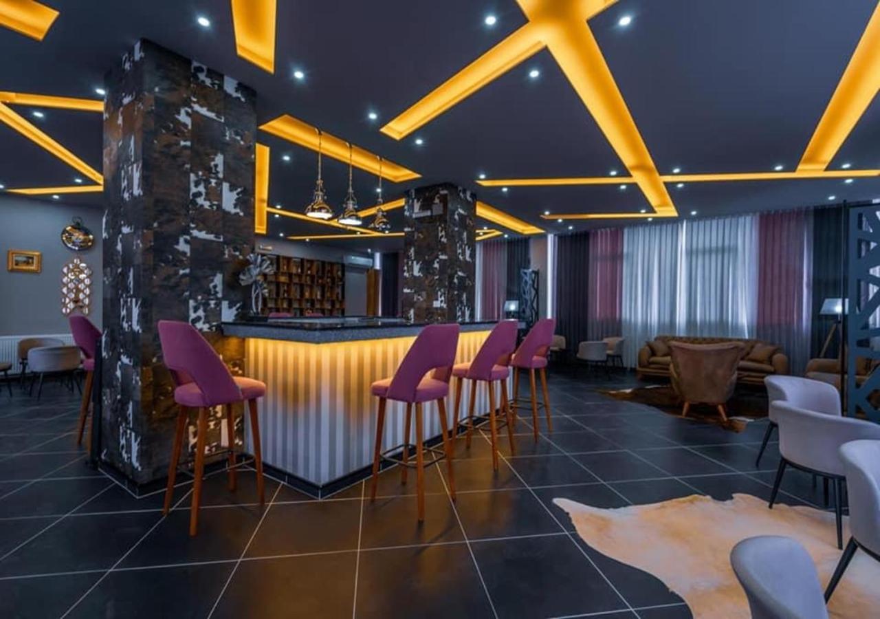 Hotel & Resort Bon Bon Suto Orizari Buitenkant foto